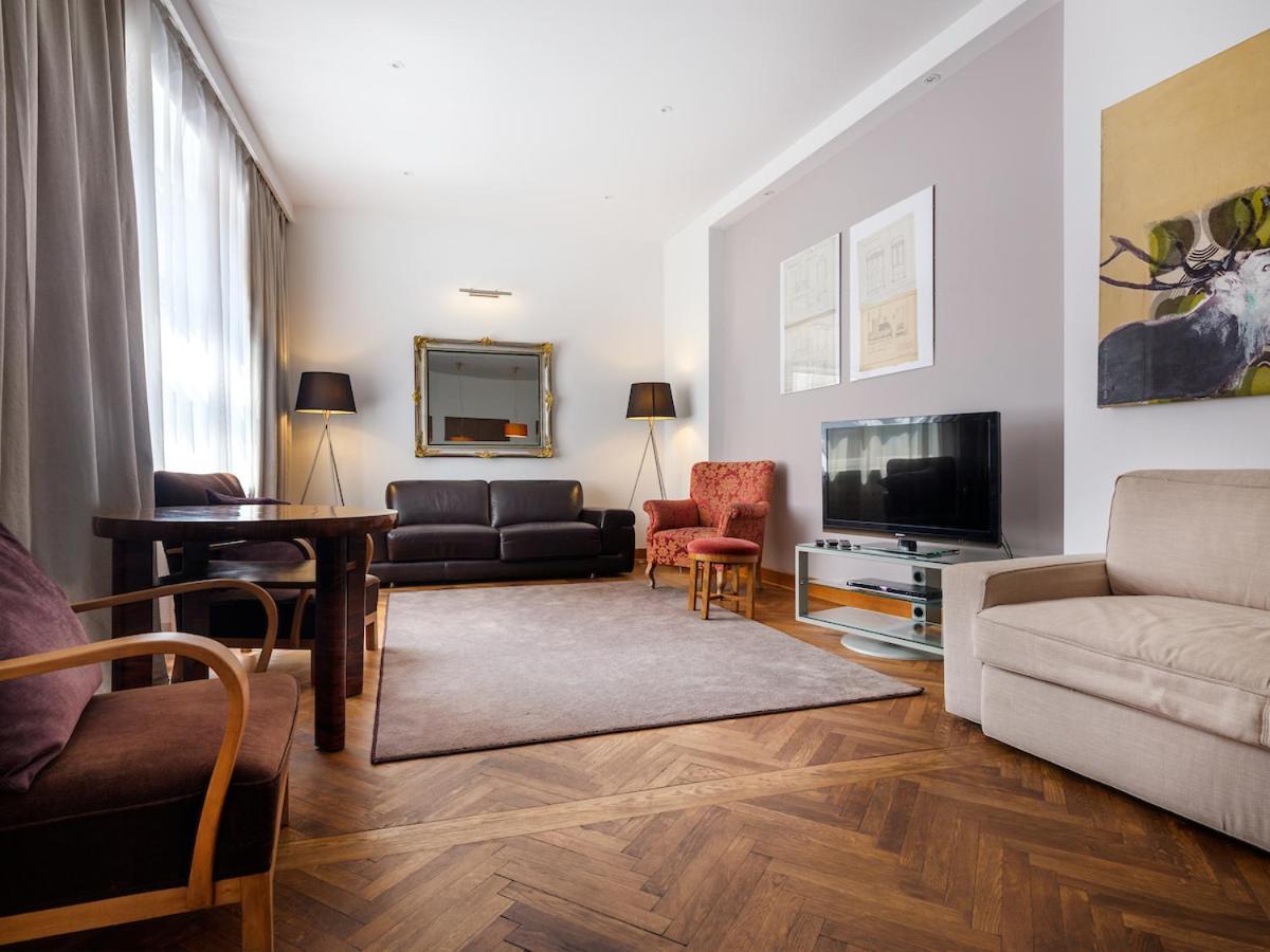 Tyzenhauz Apartments Krowoderska Street Krakow Exterior photo